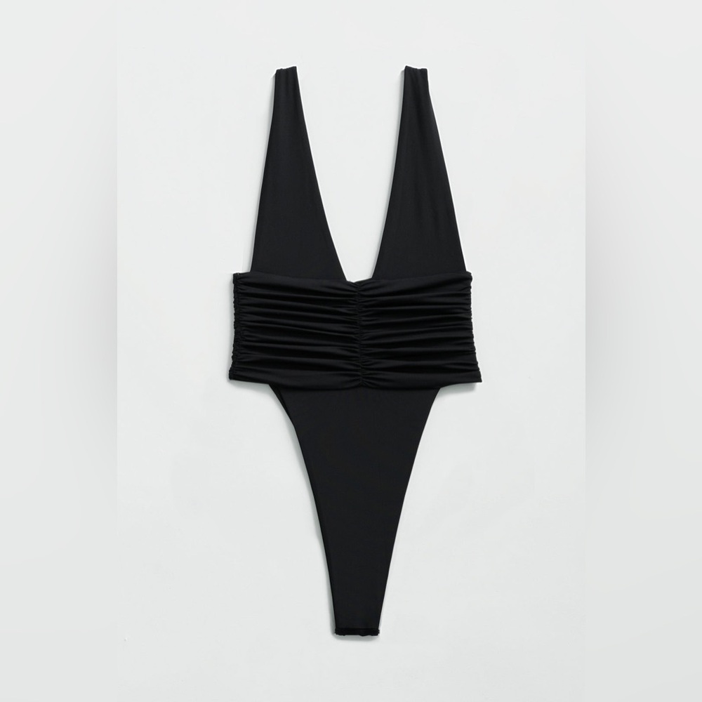 Riot Swim Echo One-Piece Swimsuit (Black)